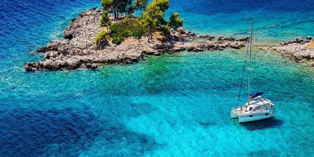 Excursion catamaran en Corse du Sud