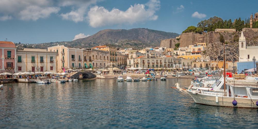 Excursion catamaran Îles Éoliennes
